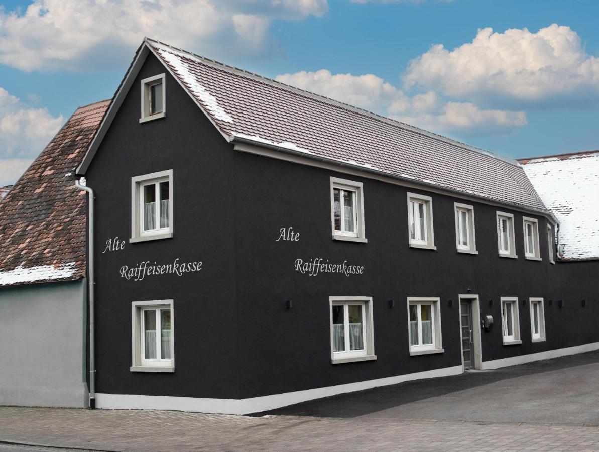 Apartment Alte Raiffeisenkasse Rothenburg Ob Der Tauber Extérieur photo
